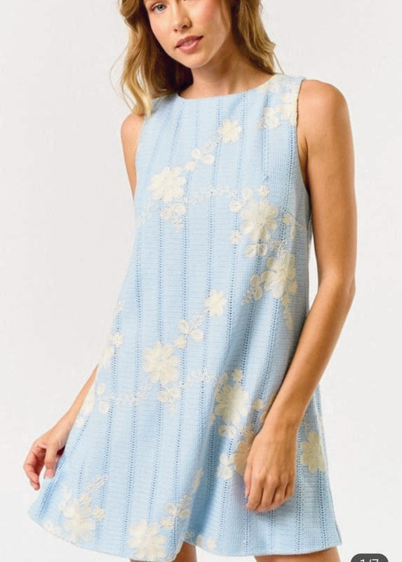 Charming Floral Shift Dress