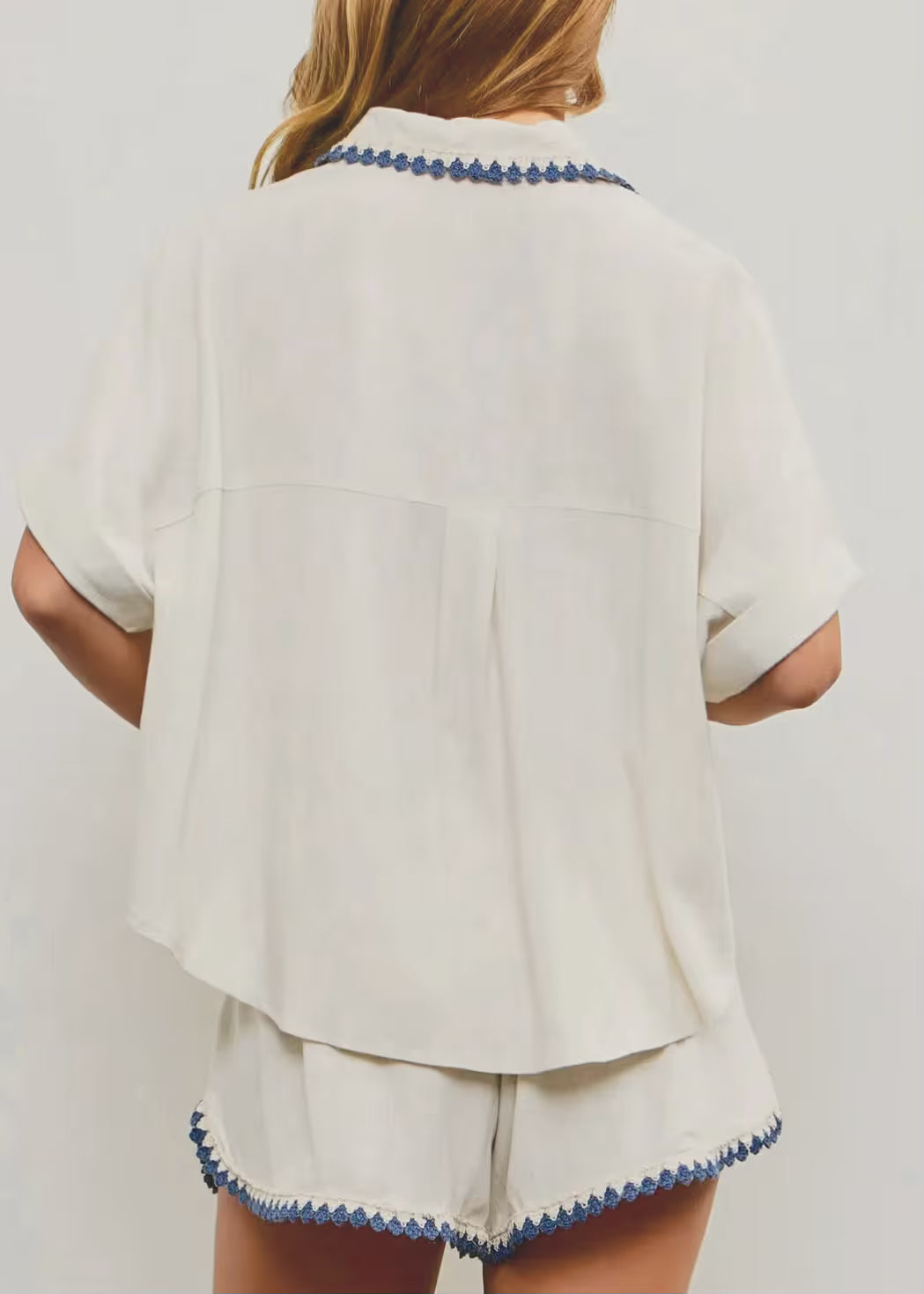 Stylish Embroidered Elastic Waist Drawstring Shorts