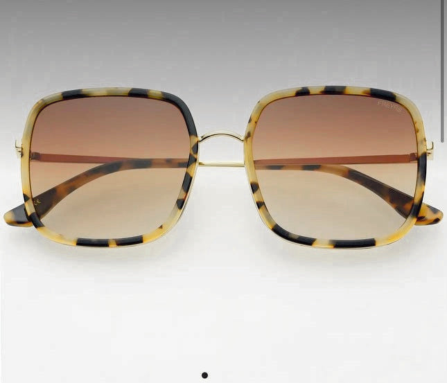 Stylish Cosmo Women's Square Sunglasses