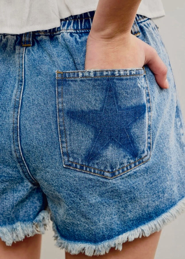 Eye-Catching Star Shadow Denim Back Pocket Shorts
