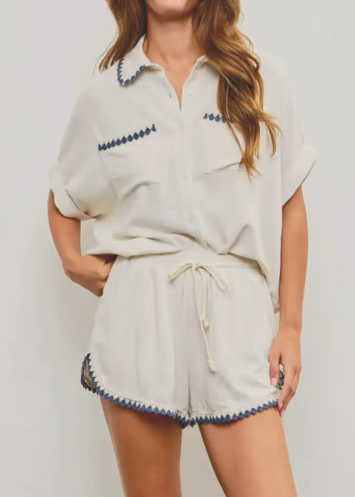 Elegant Embroidered Short-Sleeve Button-Down Shirt