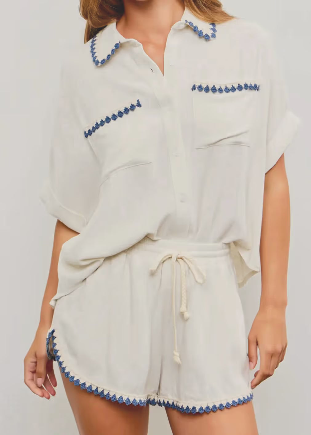 Elegant Embroidered Short-Sleeve Button-Down Shirt