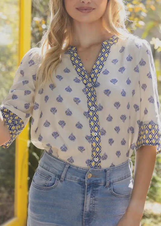 Stylish Floral Contrast Button-Up Top