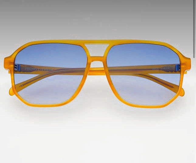 Billie Unisex Aviator Sunglasses: Light Brown Style