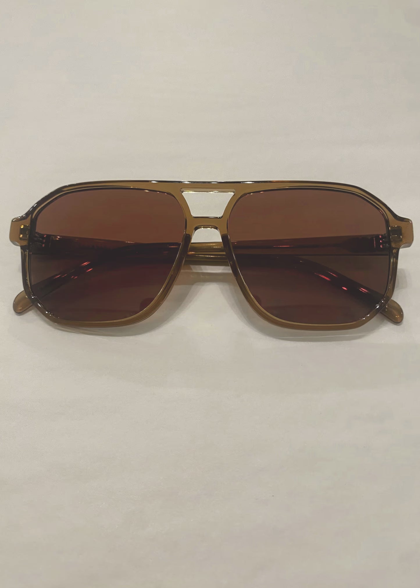 Timeless Billie Unisex Aviator Sunglasses in Brown